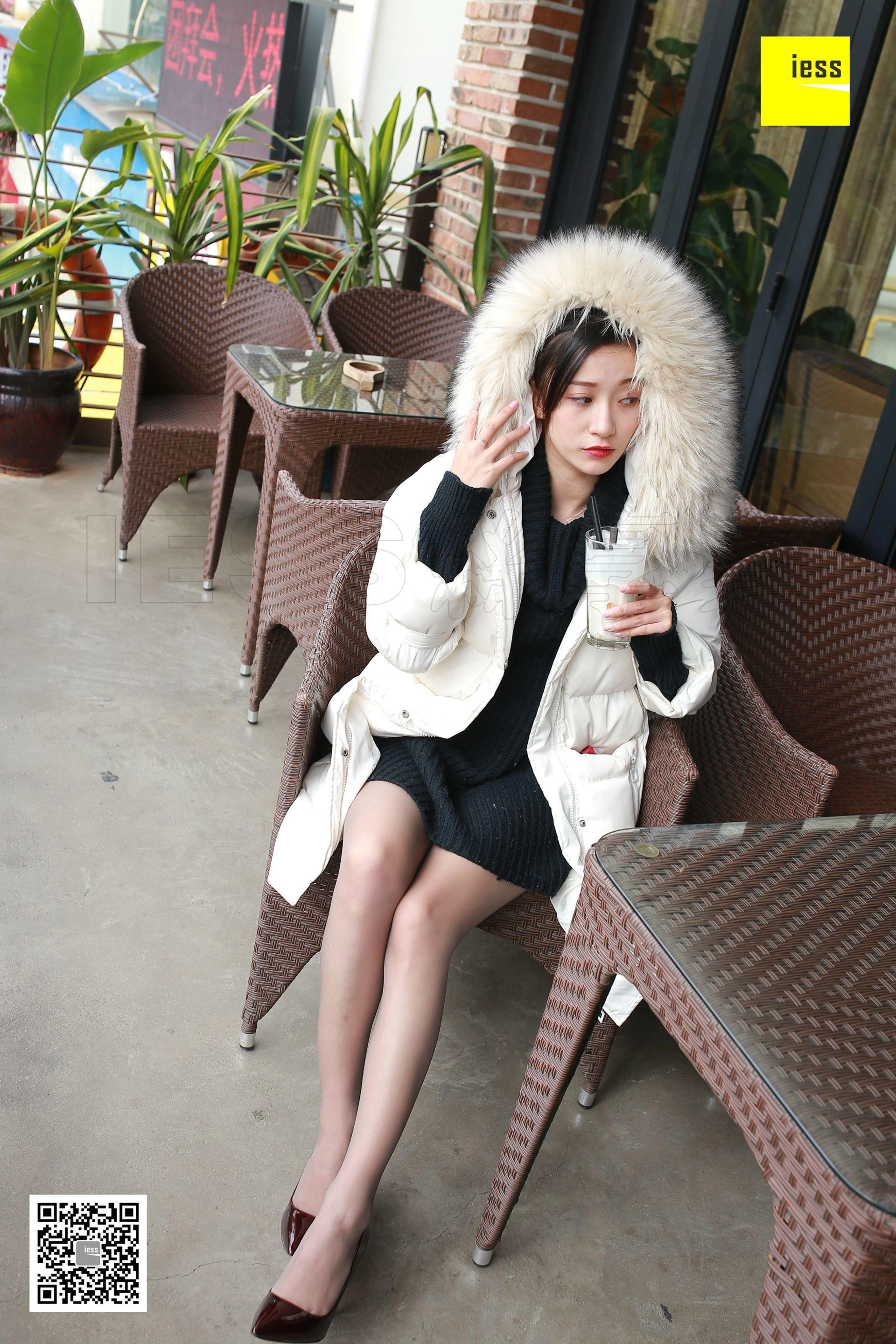 [IESS异思趣向] 2018.03.23 丝享家196:《羽绒服之恋》秋秋 3